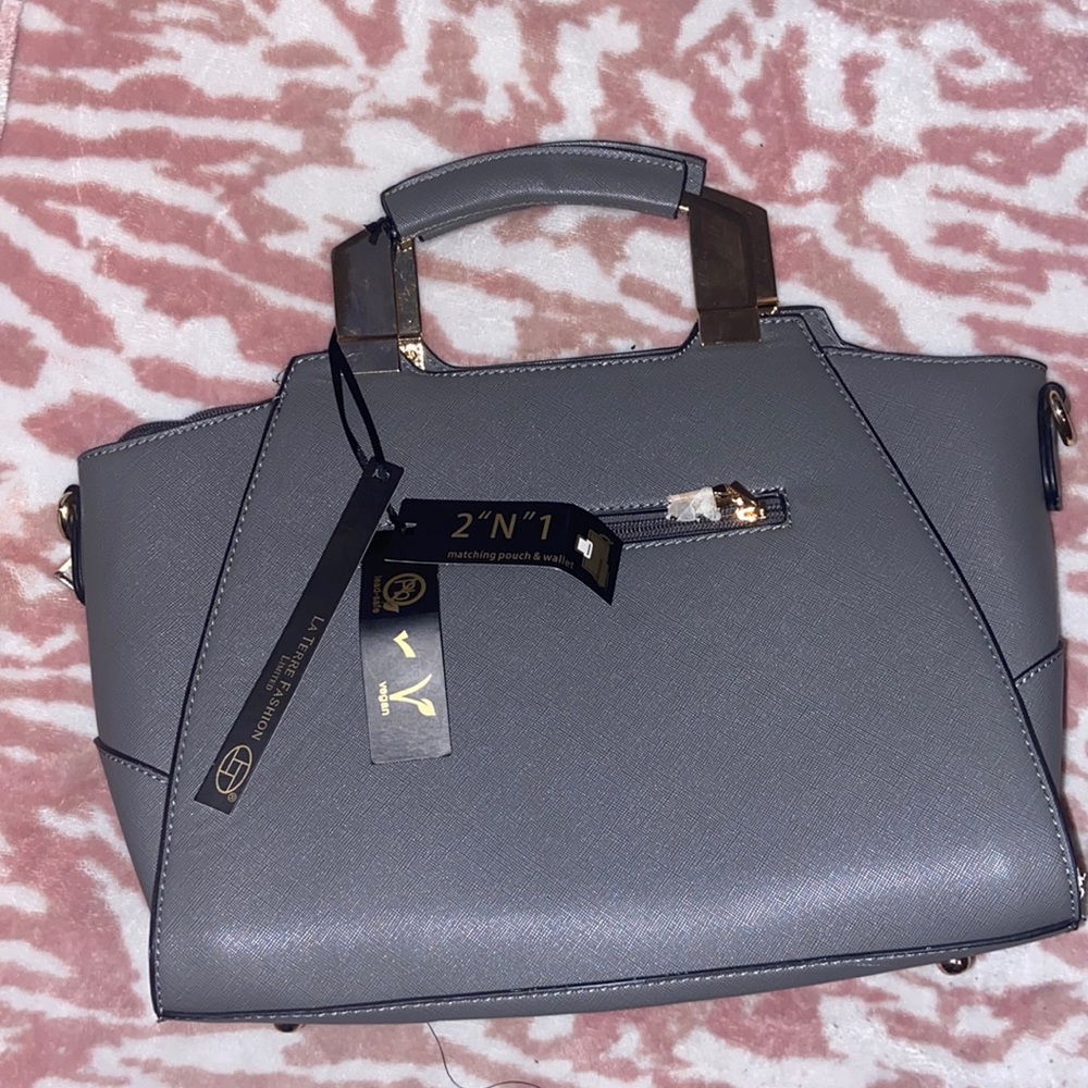Grey purse never worn